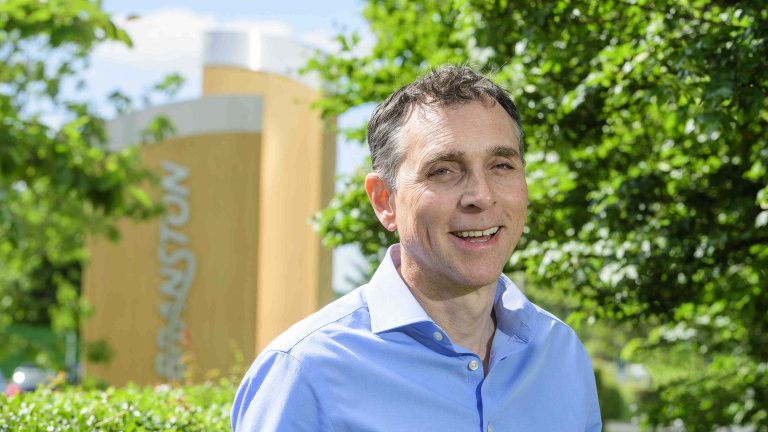 Chris Vaughan Photography - Business profile images.