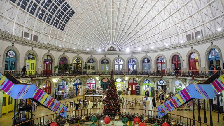 Chris Vaughan Photography - commercial photography | A Christmas tree inside a circular shopping mall.