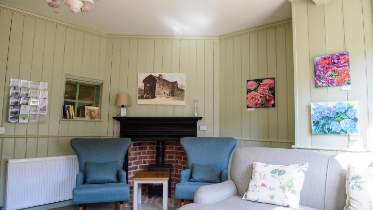 An internal image of the Snug at the Old Kings Head.